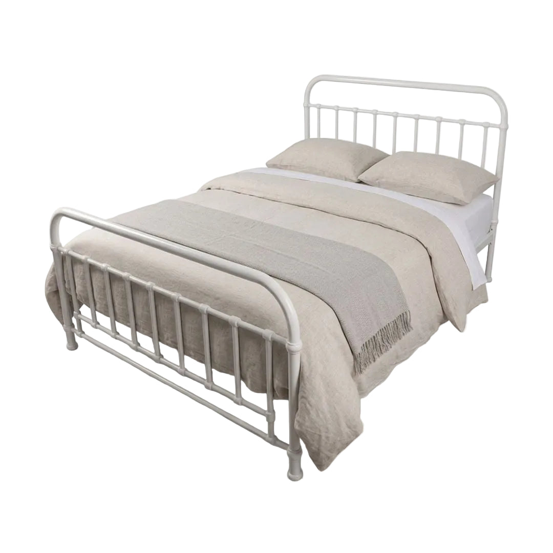 Akira Metal Bed