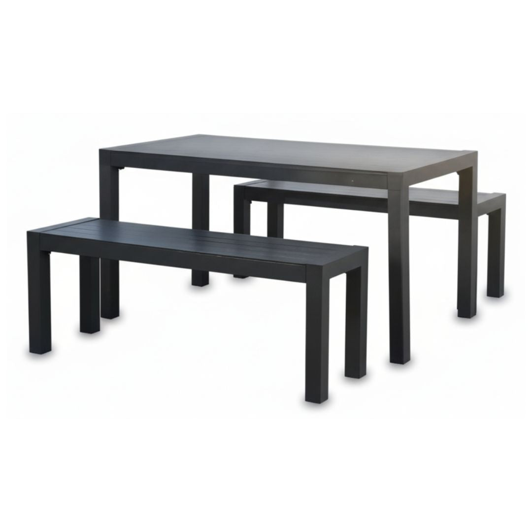 Matzo Dining Setting