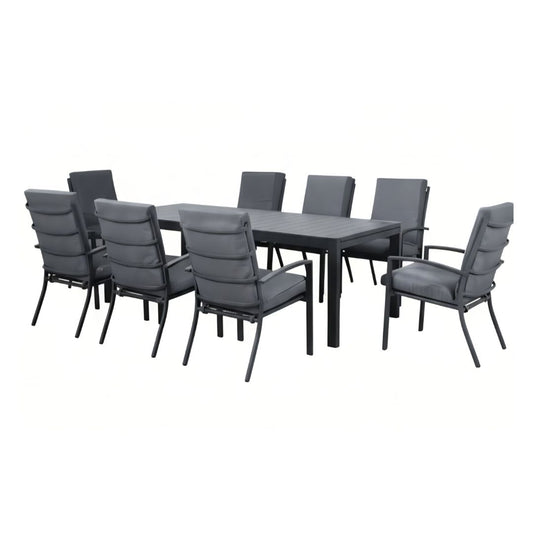 Matzo Dining Setting