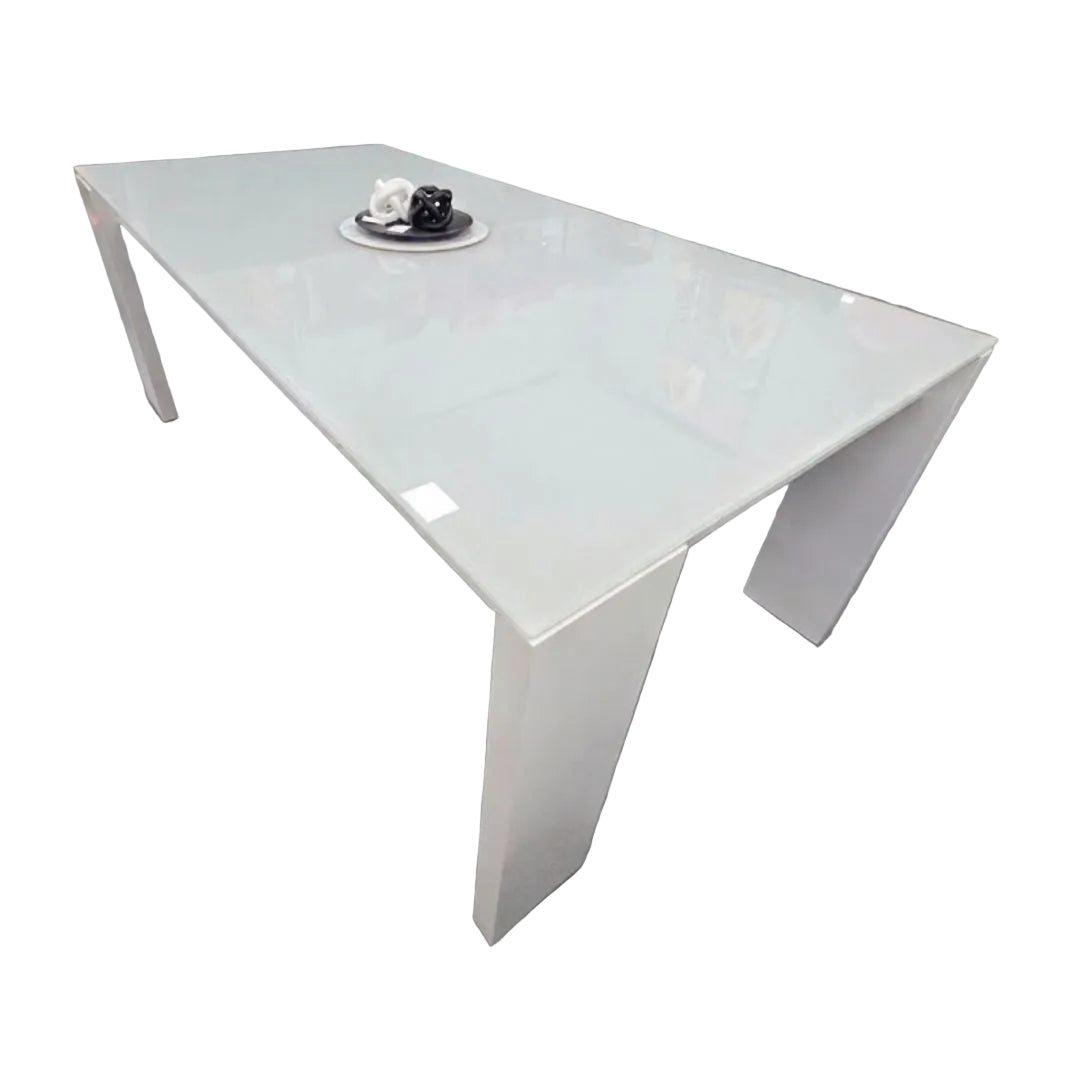 Zarra Dining Table